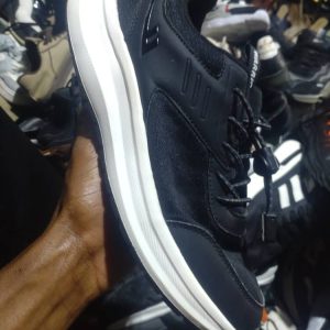 inkweto-caguwa shya ya 15k