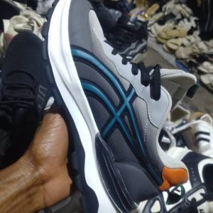 inkweto - ya caguwa kuri 18k size 42 nkubashop.com